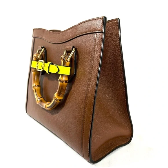 Gucci Bamboo Diana Crossbody - Picture 3 of 11